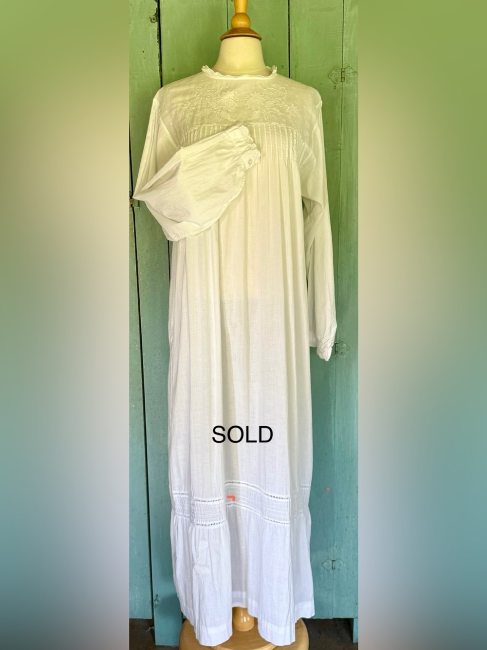 SOLD- Violette 100% Cotton Nightgown Eyelet Lace Pintuck Embroidery Lng Slv L-XL